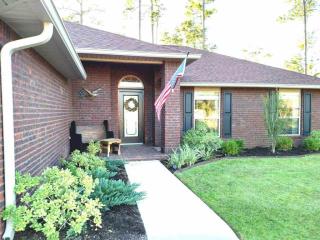 6145 Autumn Pines Cir, Milton, FL 32571-6369