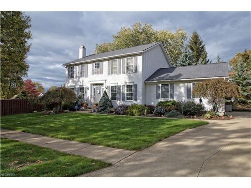 101 Montview Dr, Medina, OH 44256-2971