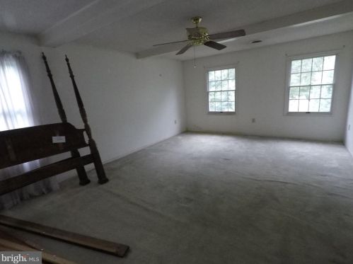 2 Presidential Dr, Berlin Boro NJ  08009-1358 exterior