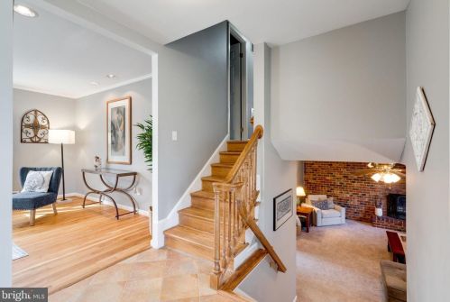 6614 Huntsman Blvd, Springfield VA 22152-2621 exterior