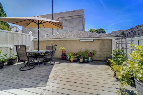 656 Avenue A, Bayonne NJ  07002-1801 exterior