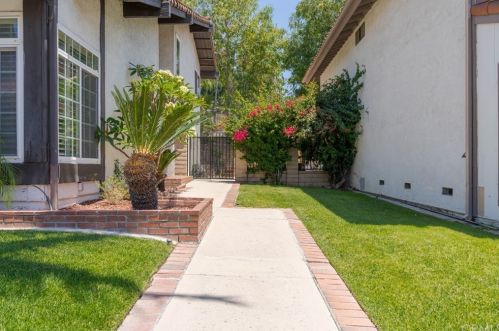1024 Laguna Rd, Fullerton, CA 92835-2440
