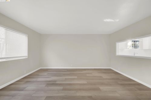 455 Cres St, Oakland CA 94610-2662 exterior