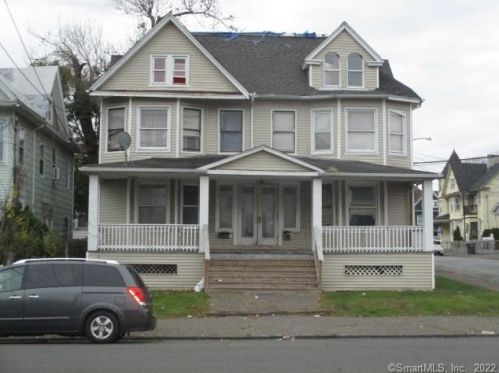 939 Noble Ave, Bridgeport CT 06608-1057 exterior