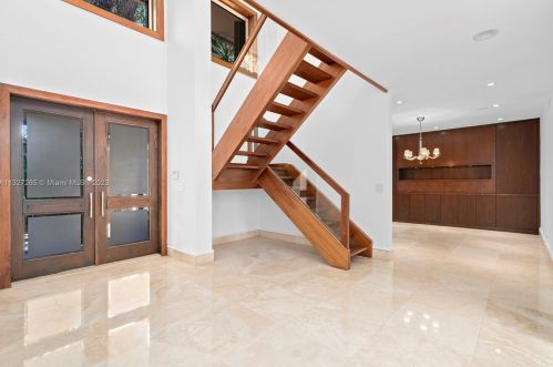 3051 35 St, Hollywood FL 33021-2627 exterior