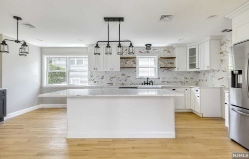 441 Northern Pkwy, Ridgewood NJ  07450-1720 exterior