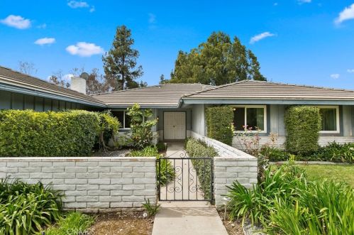 5576 Inner Circle Dr, Riverside CA  92506-3617 exterior