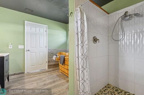 1862 Camden St, Fort Pierce, FL 34952-6709