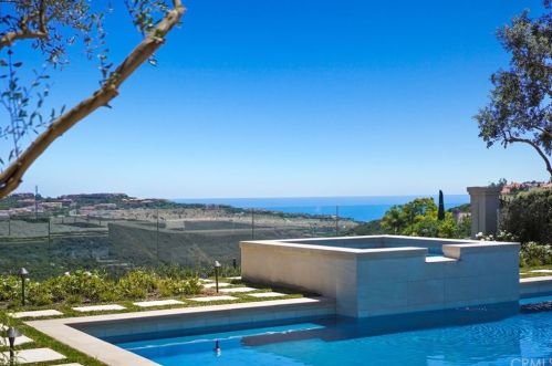 2 Clearview, Newport Beach, CA 92657-1518