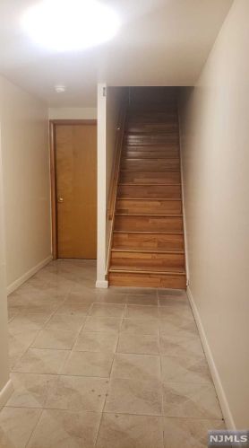 310 4th St, Palisades Park NJ  07650-2221 exterior