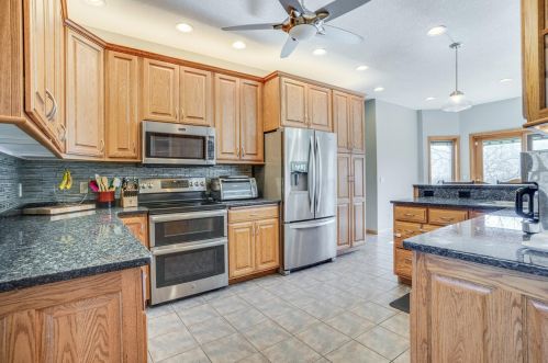 5230 Creekside Pl, La Crosse WI  54601-2296 exterior