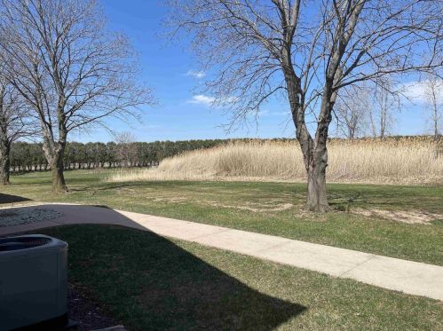 1751 Eldorado Dr, Green Bay WI  54302-5509 exterior