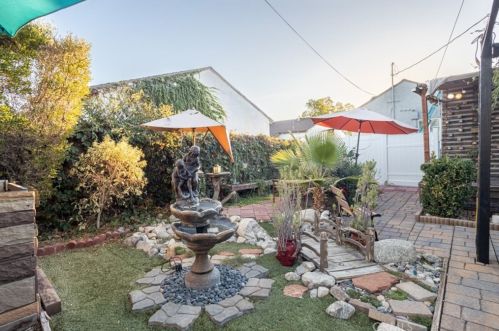 6540 Denny Ave, North Hollywood CA  91602-1446 exterior