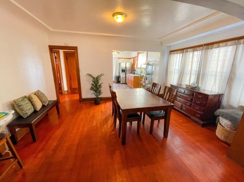 2830 55, Milwaukee WI 53219-3356 exterior