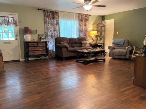 1195 Ollie St, Stephenville, TX 76401-2474