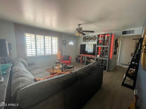 3524 Echo Ln, Phoenix AZ  85051-4752 exterior