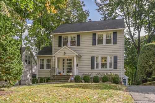 65 Tremont Ave, Stamford, CT 06906-2331