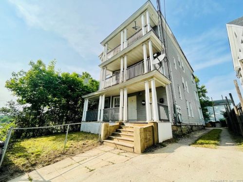 59 Ward St, Waterbury, CT 06704-3633