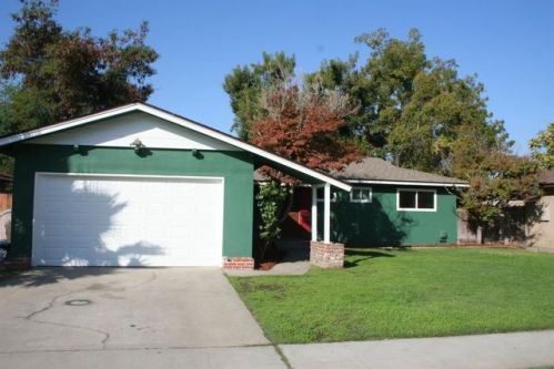 4481 Maple Ave, Fresno, CA 93725-9358