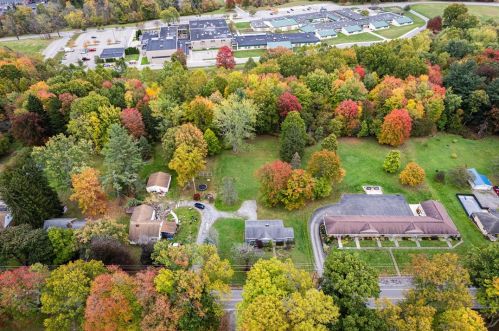 366 Dutch Ln, Hermitage PA  16148-2738 exterior