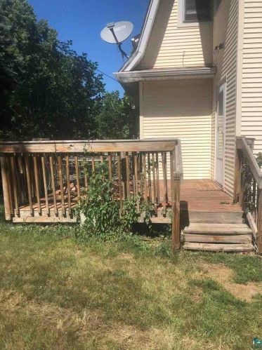 1008 Carlton Ave, Scanlon, MN 55720-1438