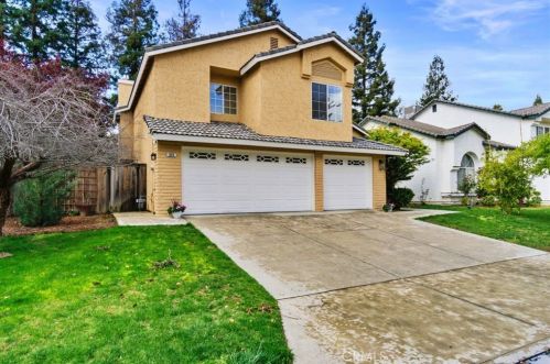 855 Edgemont Dr, Fresno, CA 93720-0605