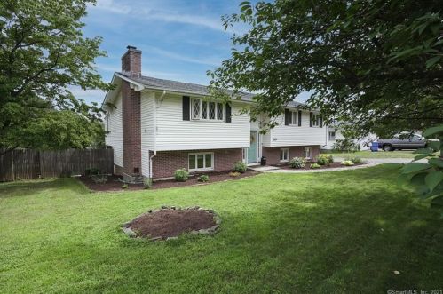 147 Evelyn Rd, Bristol, CT 06010-8008
