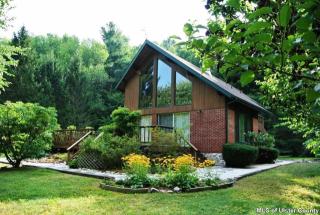 221 High St, Phoenicia, NY 12464-5208