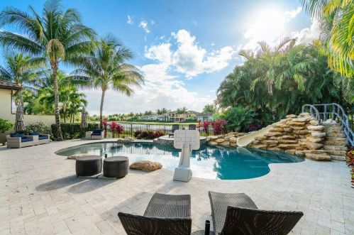 16571 Ambassador Bridge Rd, Delray Beach, FL 33446-5683