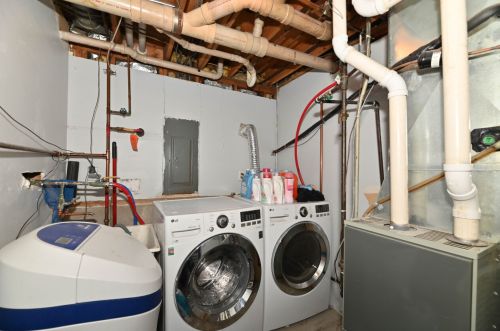 6635 125th Pl, Kenosha WI  53158-3660 exterior