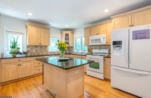 70 Mountain Ave, Bloomfield NJ  07003-3022 exterior