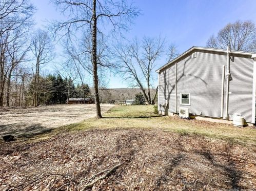 49 Bunny Rd, Norwich CT  06365-8705 exterior