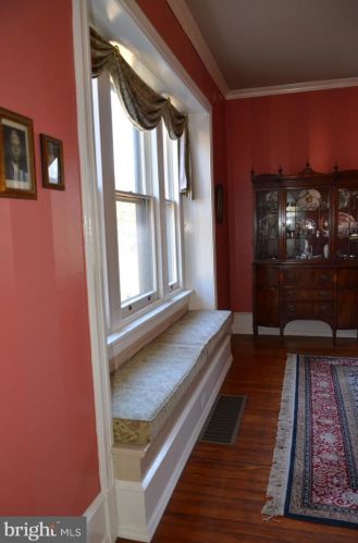 205 Lippincott Ave, Riverton NJ  08077-1309 exterior