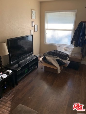 44606 Date Ave, Lancaster CA 93534-3516 exterior