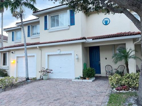2776 Evergreen Cir, Boynton Beach, FL 33426-8656