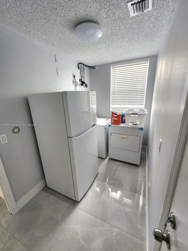 2210 145th Ave, Hollywood FL  33028-2866 exterior