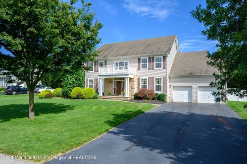 4 Christie Ln, East Freehold, NJ 07728-3188