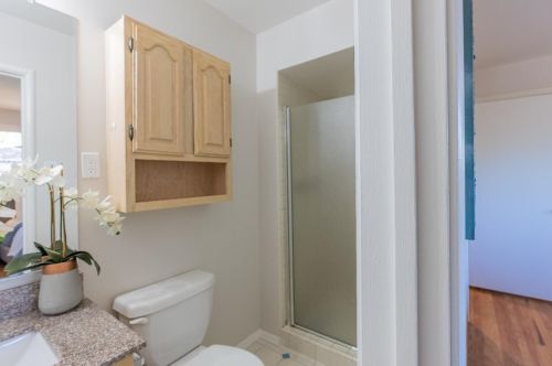 1069 Homestead Rd, Sunnyvale CA  94087-5156 exterior