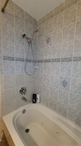 4 5th St, Danbury CT  06810-5704 exterior