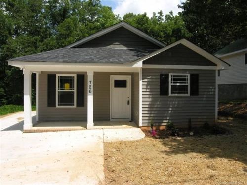 726 Broad St, Kannapolis, NC 28081-4759