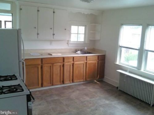 407 College Ave, Lancaster PA 17603-3319 exterior