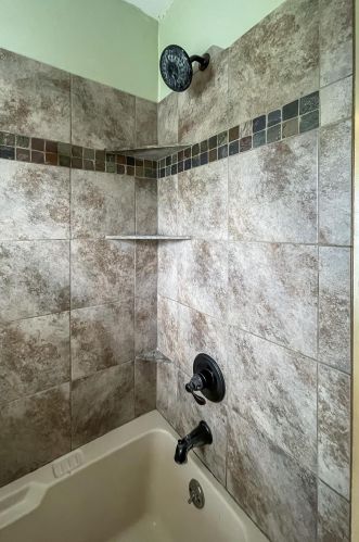 327 Willow St, Marion OH  43302-4043 exterior