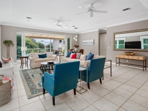 911 Turtle Ct, Naples, FL 34108-8283