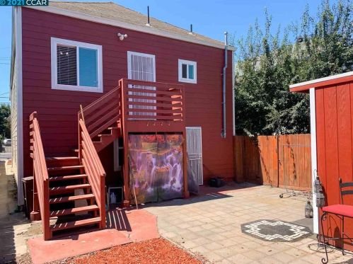 1610 14th St, Oakland CA  94607-1512 exterior
