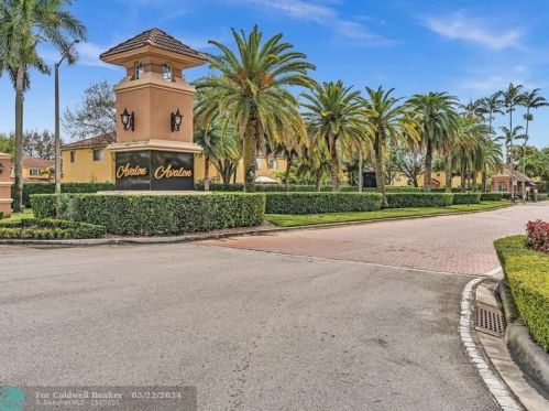 10240 24th Ct, Hollywood FL  33025-6504 exterior