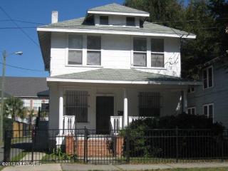 215 9th St, Jacksonville FL  32233-2537 exterior