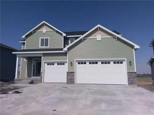 302 Aspen Dr, Bondurant, IA 50035-1383
