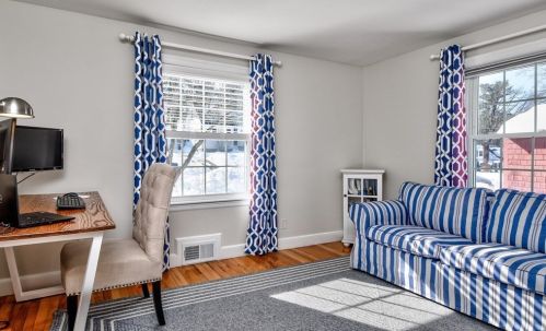 11 Macarthur Rd, Natick MA 01760-2937 exterior