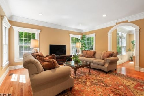 10 Masar Rd, Boonton NJ  07005-8900 exterior