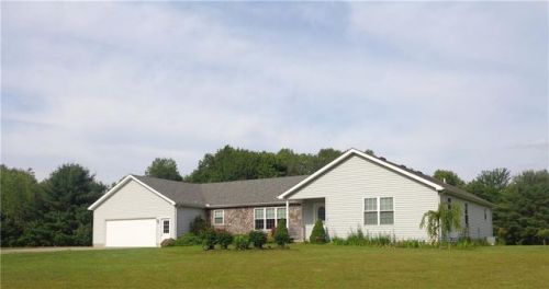 10961 Greenlee Rd, Waterford, PA 16441-9377